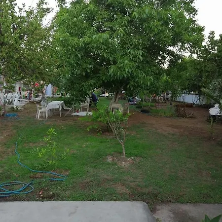 Demet Gul Apart Erdek